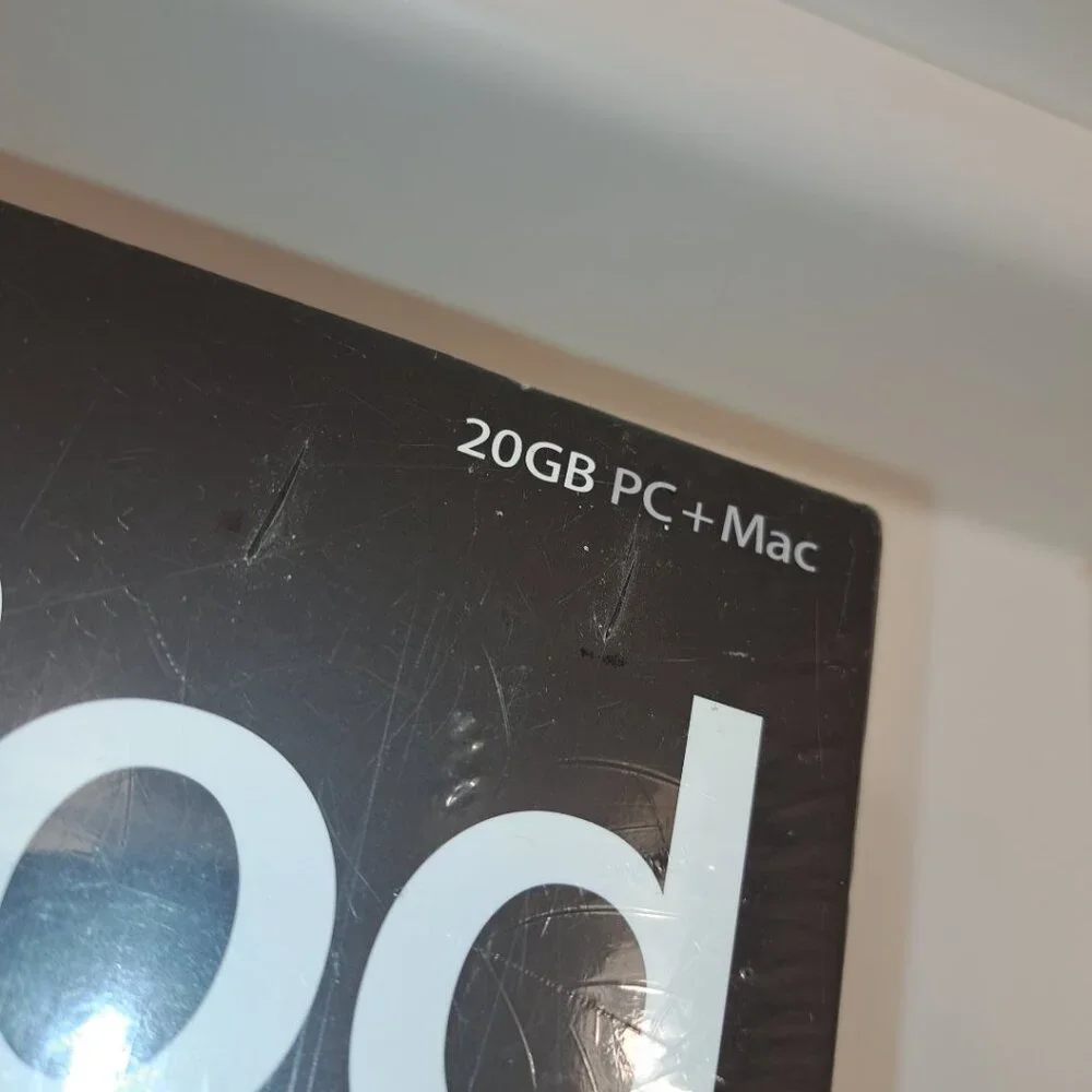 Apple iPod Vintage U2 Special Edition Black/Red (20 GB) Unopened/Factory Sealed